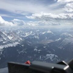 Flugwegposition um 14:11:38: Aufgenommen in der Nähe von Garmisch-Partenkirchen, Deutschland in 3232 Meter